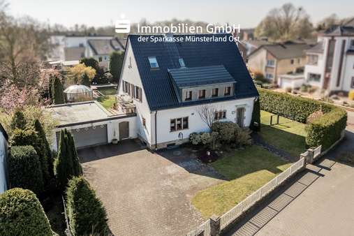 Vogelperspektive, Frontansicht - Villa in 59227 Ahlen mit 247m² kaufen