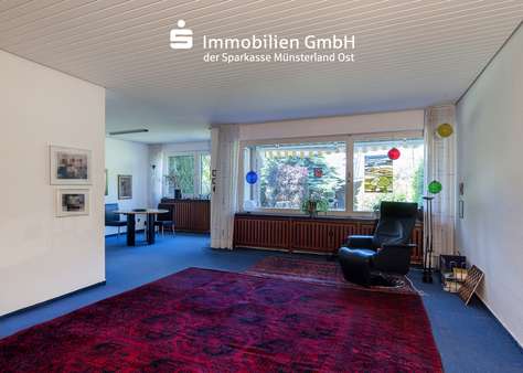 Wohn-/ Esszimmer im Erdgeschoss - Doppelhaushälfte in 48157 Münster mit 195m² kaufen