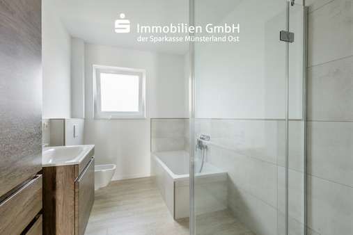 Badezimmer EG Badezimmer EG - Zweifamilienhaus in 59329 Wadersloh mit 165m² kaufen