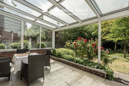 überdachte Terrasse - Zweifamilienhaus in 59302 Oelde mit 149m² kaufen