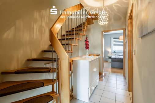 Treppenhaus Treppenhaus - Reihenmittelhaus in 59329 Wadersloh mit 105m² kaufen