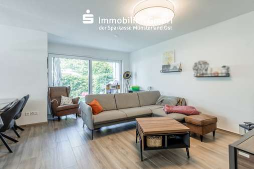 Wohnzimmer - Erdgeschosswohnung in 48336 Sassenberg mit 89m² kaufen