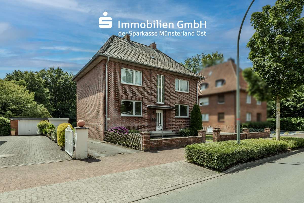 Vorderansicht - Zweifamilienhaus in 59227 Ahlen mit 178m² kaufen