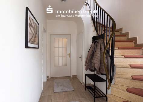 Eingang und Treppenhaus - Einfamilienhaus in 48231 Warendorf mit 133m² kaufen