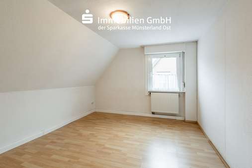 Schlafzimmer - Doppelhaushälfte in 48165 Münster mit 90m² kaufen