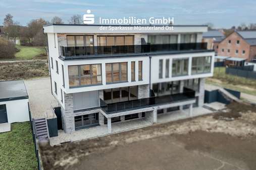 Rückansicht - Zweifamilienhaus in 59269 Beckum mit 306m² kaufen