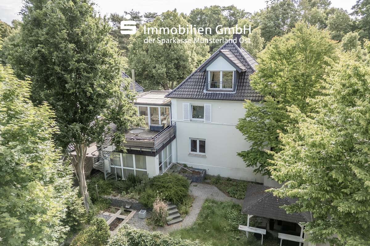 Rückansicht Rückansicht - Zweifamilienhaus in 59302 Oelde mit 152m² kaufen