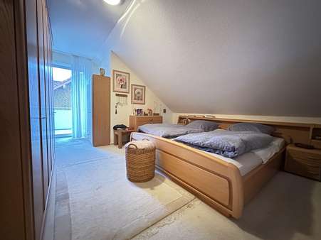 Schlafzimmer - Dachgeschosswohnung in 49525 Lengerich mit 80m² kaufen