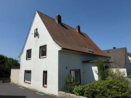 Seitenansicht Seitenansicht - Zweifamilienhaus in 49525 Lengerich mit 191m² kaufen