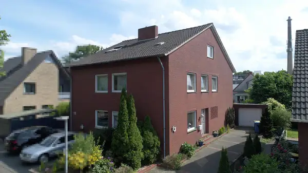Wohnen in der Sackgasse - Doppelhaushälfte mit Balkon und Süd-Terrasse