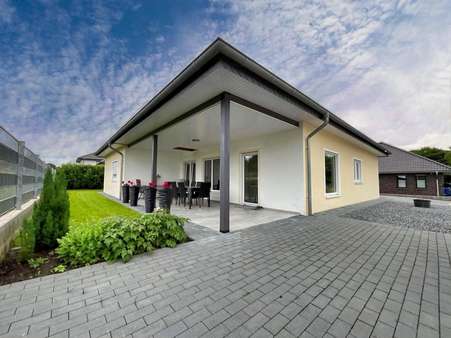 Terrasse Terrasse - Bungalow in 49536 Lienen mit 160m² kaufen