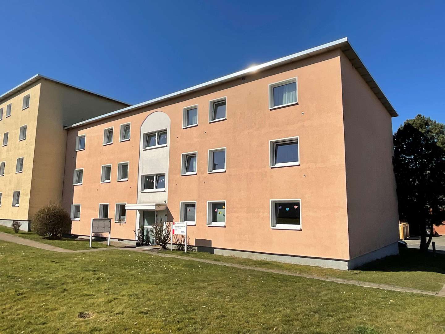 Außenansicht - Etagenwohnung in 49504 Lotte mit 97m² kaufen