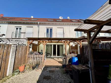 Rückansicht des Gebäudes - Reihenmittelhaus in 46395 Bocholt mit 119m² kaufen