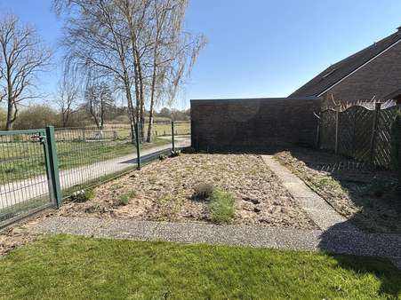 Fläche vor dem Haus zum Aaradweg - Einfamilienhaus in 46325 Borken mit 132m² kaufen
