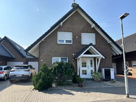 Straßenansicht - Einfamilienhaus in 46399 Bocholt mit 124m² kaufen