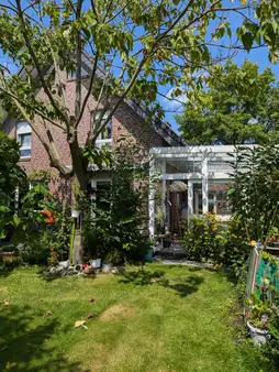 Einfamilienhaus im Stadtosten nahe des Rüenberger Waldes