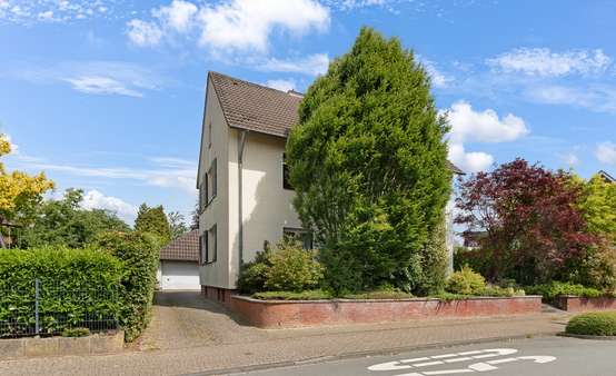 Außenansicht Außenansicht - Einfamilienhaus in 48249 Dülmen mit 131m² kaufen