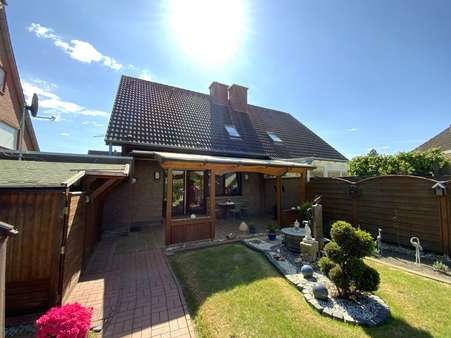 Hausansicht vom Garten - Doppelhaushälfte in 48683 Ahaus mit 85m² kaufen