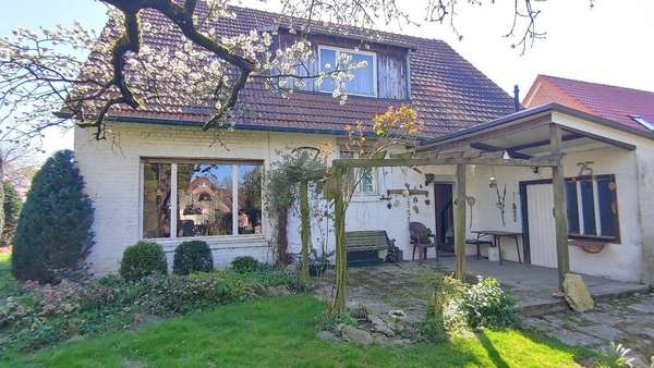 Gartenansicht - Einfamilienhaus in 48739 Legden mit 160m² kaufen