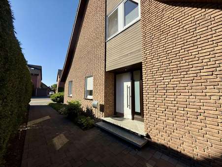 Eingang Wohnhaus - Zweifamilienhaus in 46395 Bocholt mit 190m² kaufen