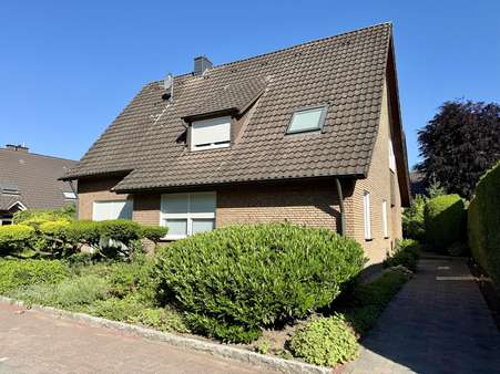 Straßenansicht - Zweifamilienhaus in 46395 Bocholt mit 190m² kaufen
