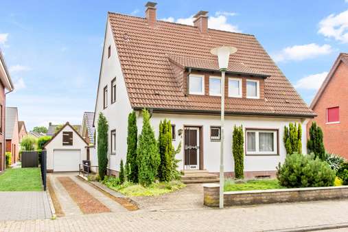Außenaufnahme Außenaufnahme - Einfamilienhaus in 48249 Dülmen mit 112m² kaufen