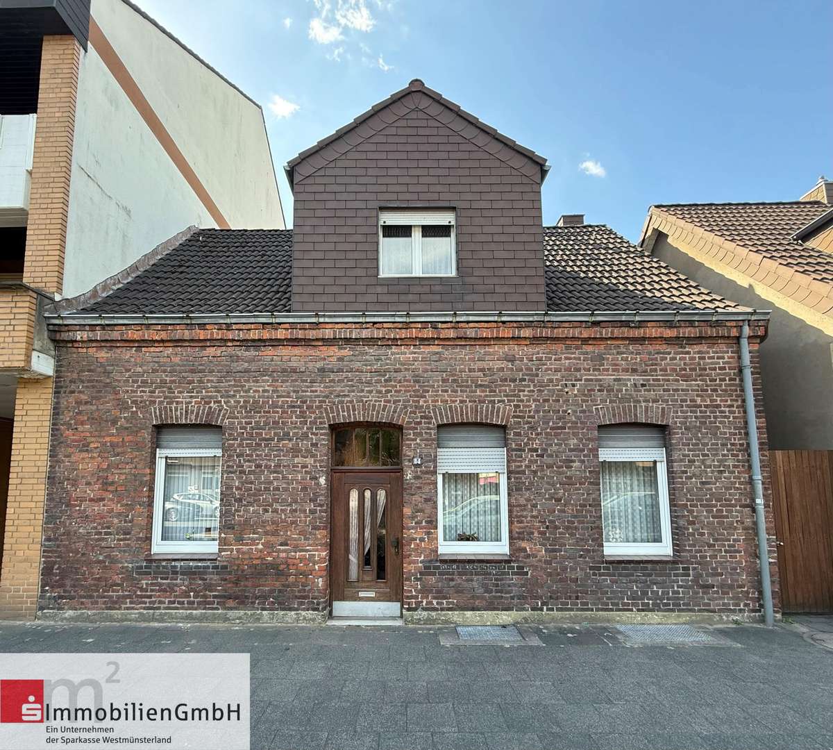 Vorderansicht - Einfamilienhaus in 48249 Dülmen mit 107m² kaufen