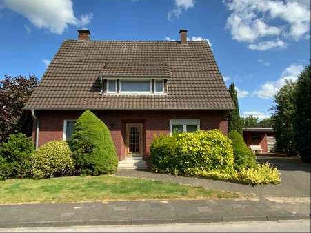 Straßenansicht Straßenansicht - Einfamilienhaus in 46354 Südlohn mit 200m² kaufen