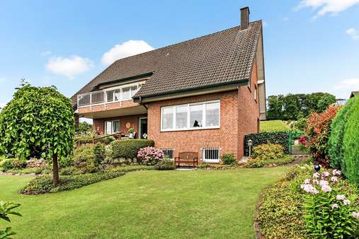 Vorderansicht mit Sicht Garten und Randlage Vorderansicht mit Sicht Garten und Randlage - Einfamilienhaus in 48301 Nottuln mit 219m² kaufen