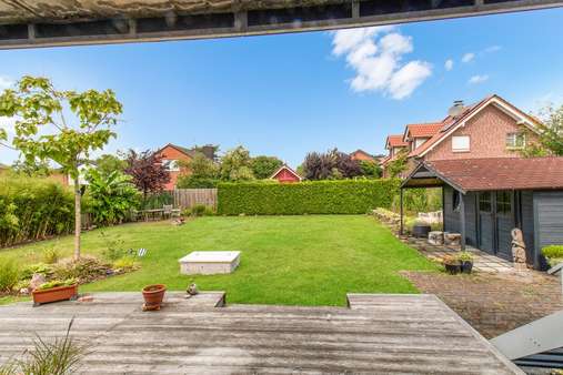 Garten - Blick vom Wohnzimmer - Zweifamilienhaus in 59348 Lüdinghausen mit 210m² kaufen
