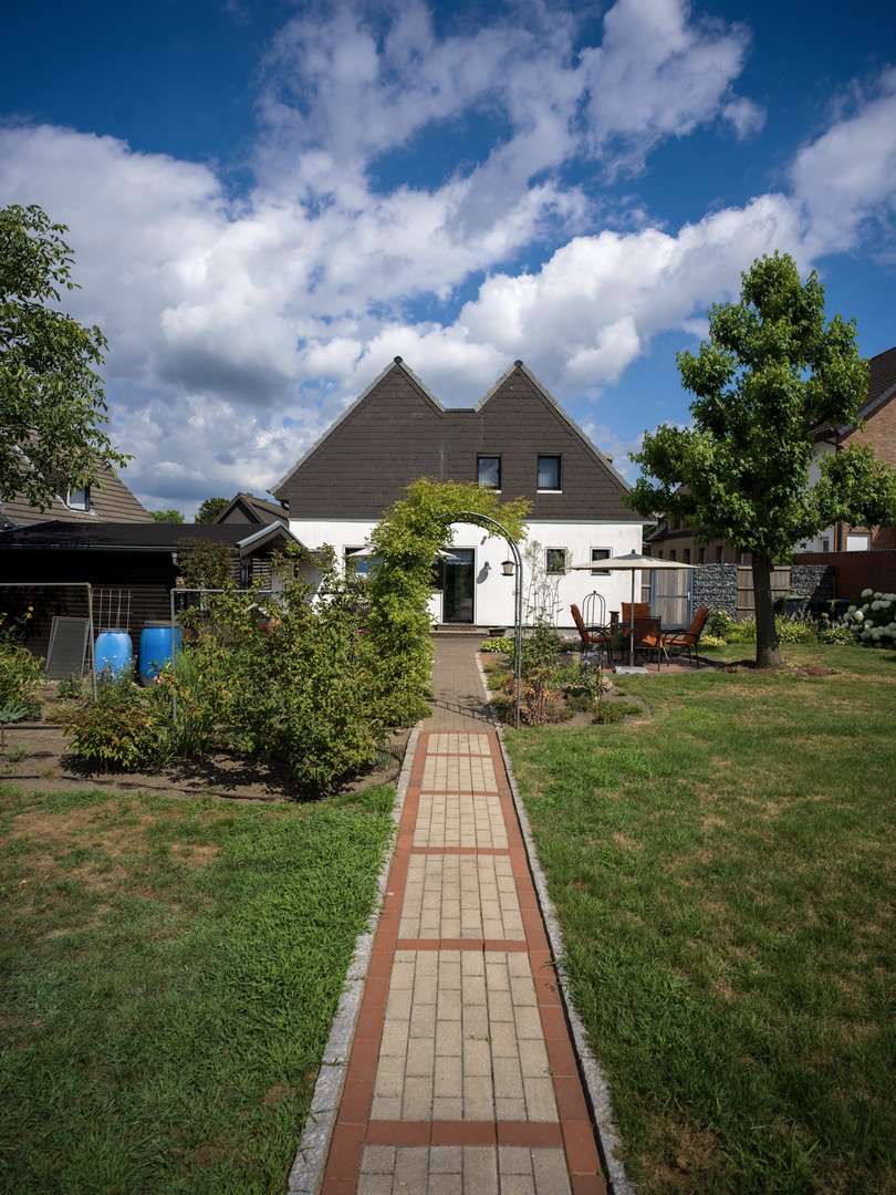 Ansicht vom Garten Ansicht vom Garten - Einfamilienhaus in 45721 Haltern am See mit 123m² kaufen