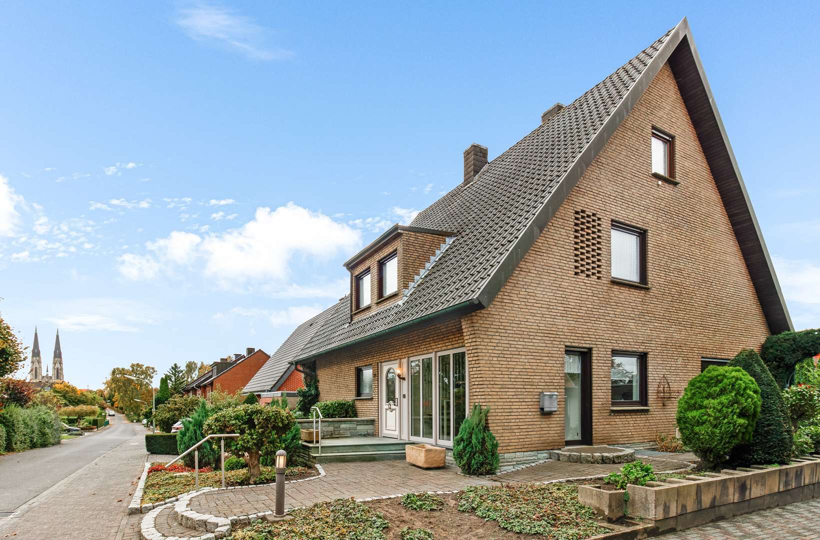 Domblick trifft Wohngefühl Domblick trifft Wohngefühl - Einfamilienhaus in 48727 Billerbeck mit 166m² kaufen
