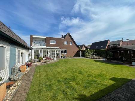 Seitenansicht - Einfamilienhaus in 48683 Ahaus mit 240m² kaufen