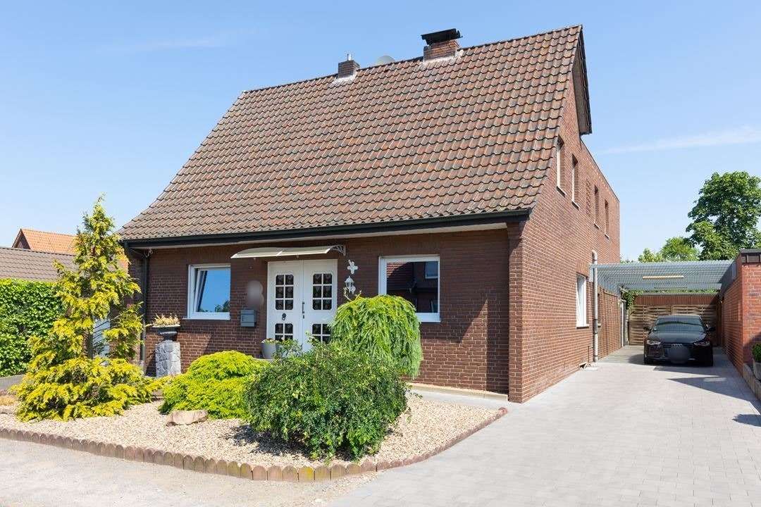 Vorderansicht - Einfamilienhaus in 48683 Ahaus mit 240m² kaufen