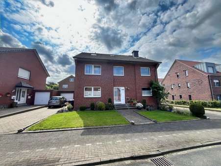 null - Mehrfamilienhaus in 48727 Billerbeck mit 247m² kaufen