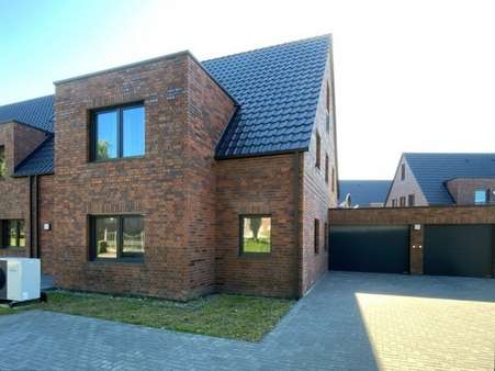 Straßenansicht Straßenansicht - Erdgeschosswohnung in 48683 Ahaus mit 90m² kaufen
