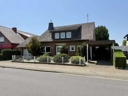 Straßenansicht - Einfamilienhaus in 46395 Bocholt mit 150m² kaufen