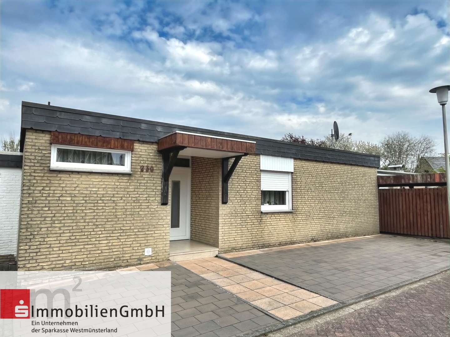 Front - Bungalow in 48599 Gronau mit 118m² kaufen