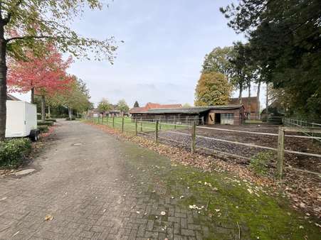 Zuwegung an einer Pferdekoppel gelegen - Einfamilienhaus in 48432 Rheine mit 133m² kaufen