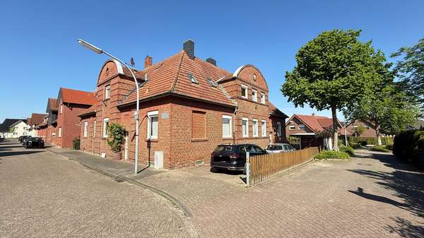 Straßenansicht - Reihenendhaus in 48429 Rheine mit 123m² kaufen