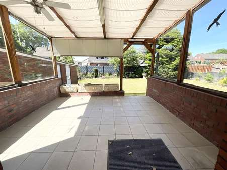überdachte Terrasse - Zweifamilienhaus in 48429 Rheine mit 130m² kaufen