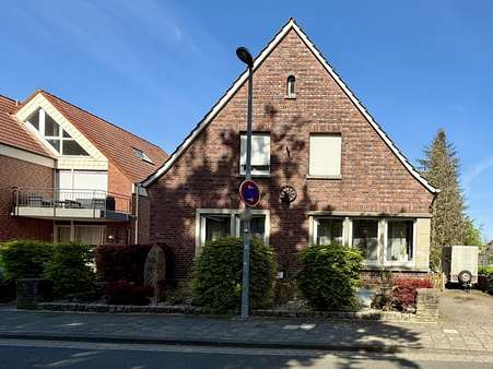 Vorderansicht - Einfamilienhaus in 48431 Rheine mit 100m² kaufen