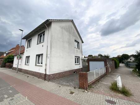 Seitenansicht Seitenansicht - Doppelhaushälfte in 48429 Rheine mit 135m² kaufen