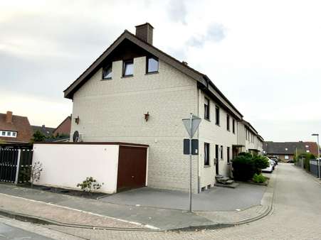 Seitenansicht - Doppelhaushälfte in 48429 Rheine mit 121m² günstig kaufen