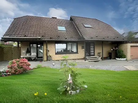 Mit Garten in Südausrichtung, gute Wohnlage