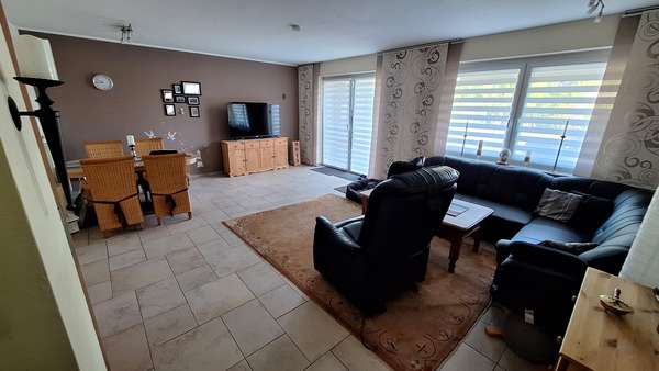 Wohn-/Essbereich - Doppelhaushälfte in 48565 Steinfurt mit 135m² kaufen