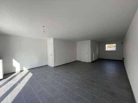 Wohn- Esszimmer Wohn- Esszimmer - Reihenendhaus in 49497 Mettingen mit 124m² kaufen