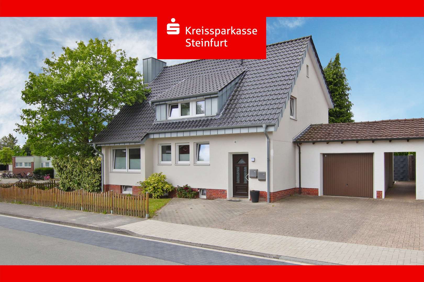 Straßenansicht rechts Straßenansicht rechts - Zweifamilienhaus in 48607 Ochtrup mit 156m² als Kapitalanlage kaufen