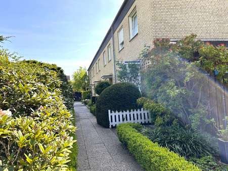 Zuwegung - Reihenmittelhaus in 48282 Emsdetten mit 98m² kaufen
