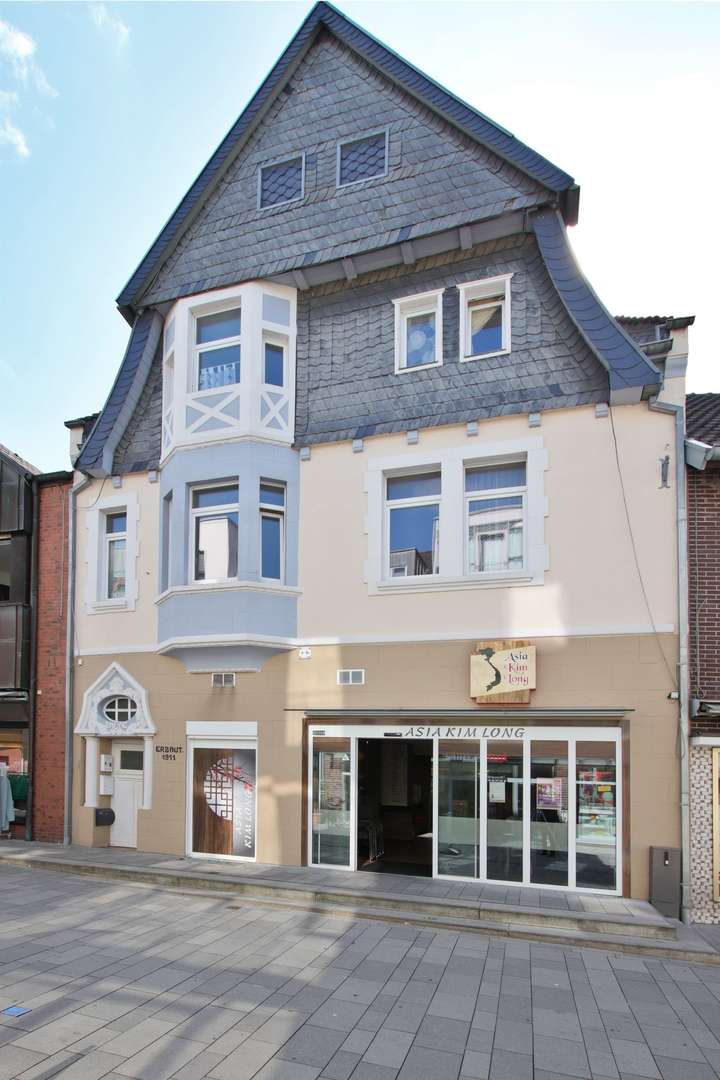Straßenansicht Straßenansicht - Wohn- / Geschäftshaus in 48607 Ochtrup mit 153m² als Kapitalanlage kaufen